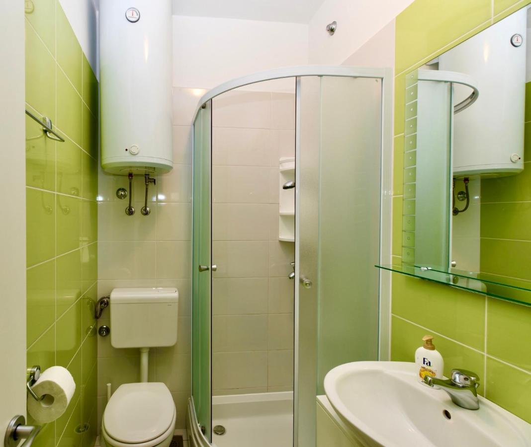 Apartments And Rooms Spiro Mimice Extérieur photo