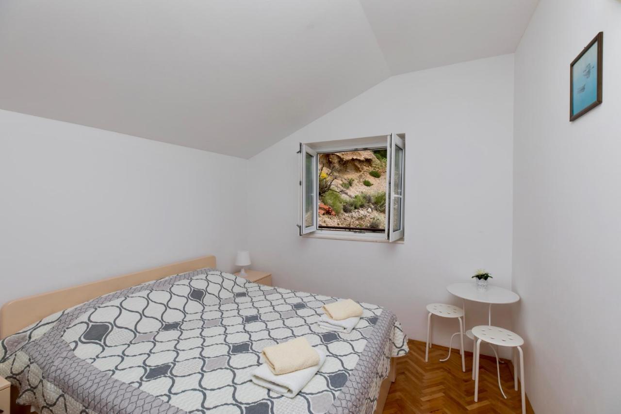Apartments And Rooms Spiro Mimice Extérieur photo